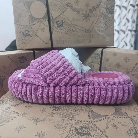 Courdroy Criss-cross Flip Flop - Picture 2 of 6